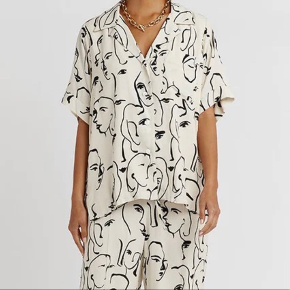 Dissh money beige top